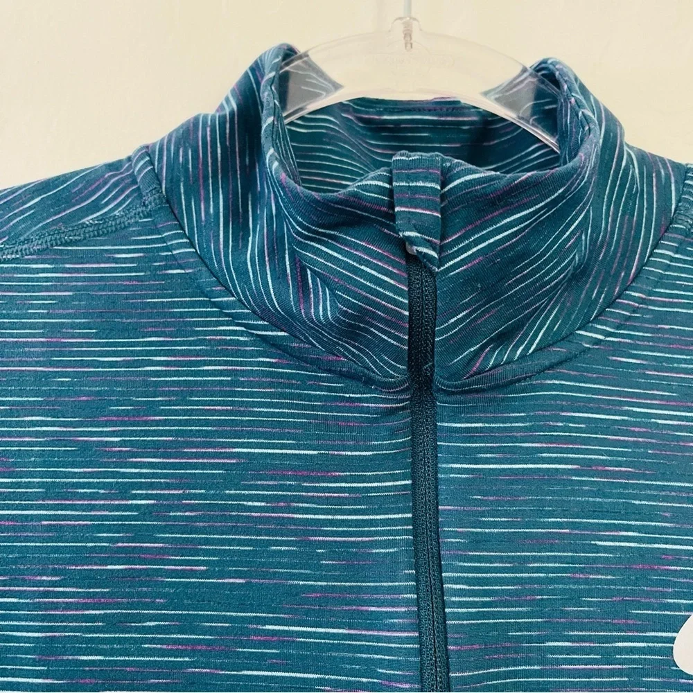 Women’s Nike Teal/ Blue Quarter-Zip Pullover - Picture 5 of 8